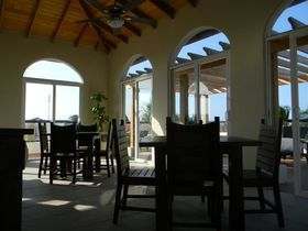 Condo-Novus-Mare-Bar